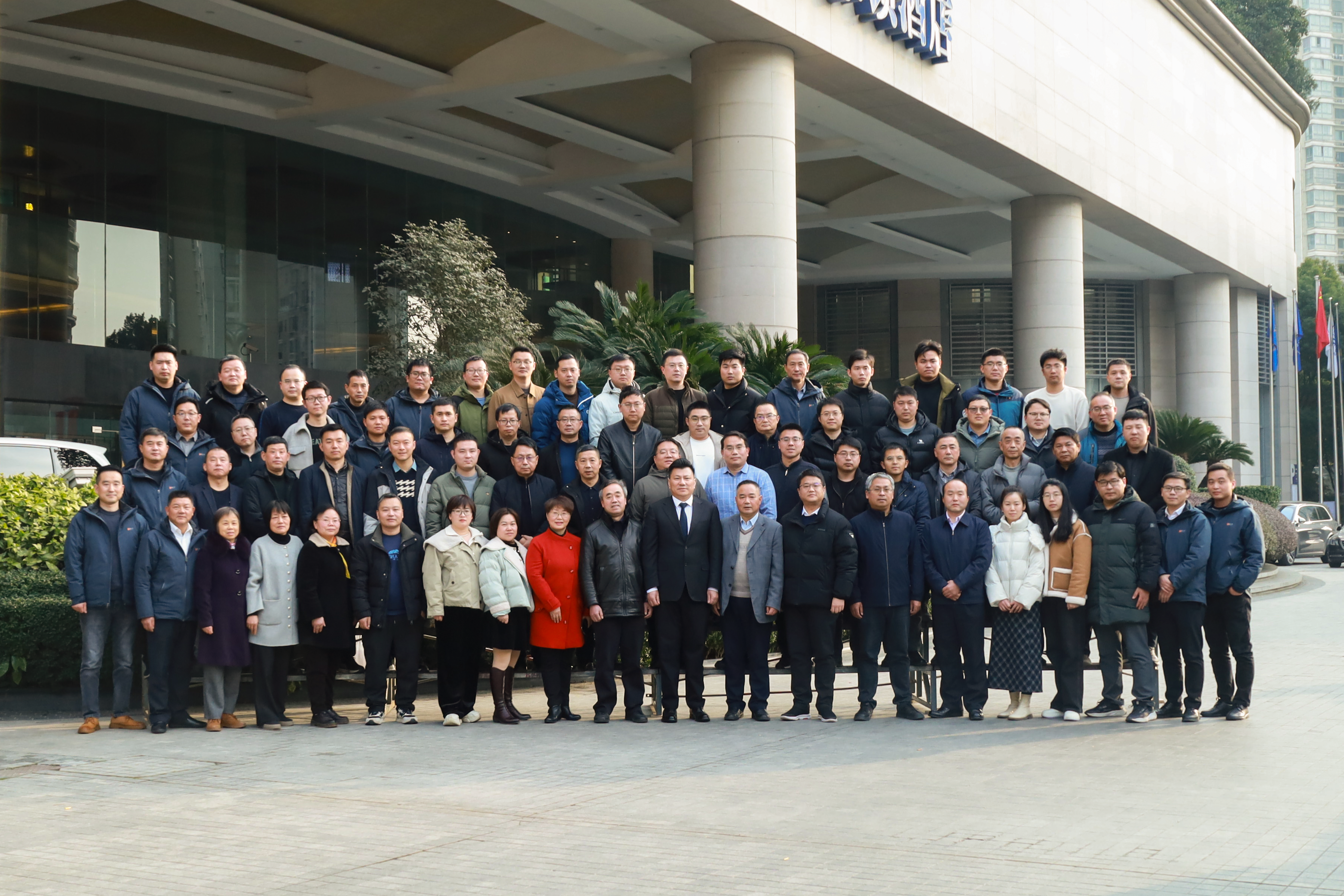 2025年2月15日《工業(yè)鍋爐低碳創(chuàng)新轉(zhuǎn)型技術(shù)交流大會》圓滿落幕